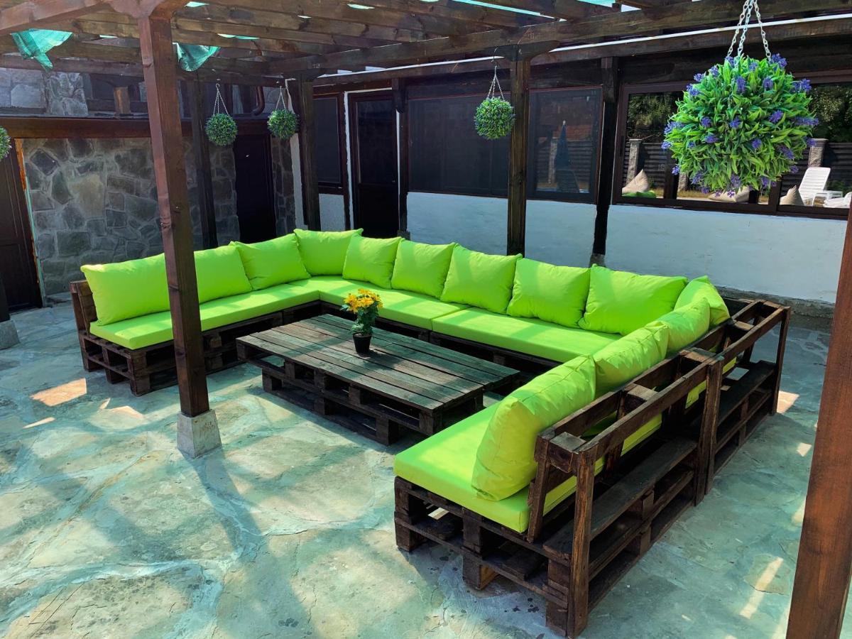 Карамановите Къщи Apriltsi  Luaran gambar