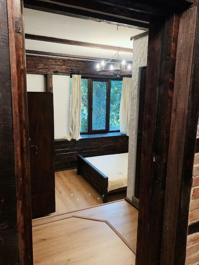 Карамановите Къщи Apriltsi  Luaran gambar