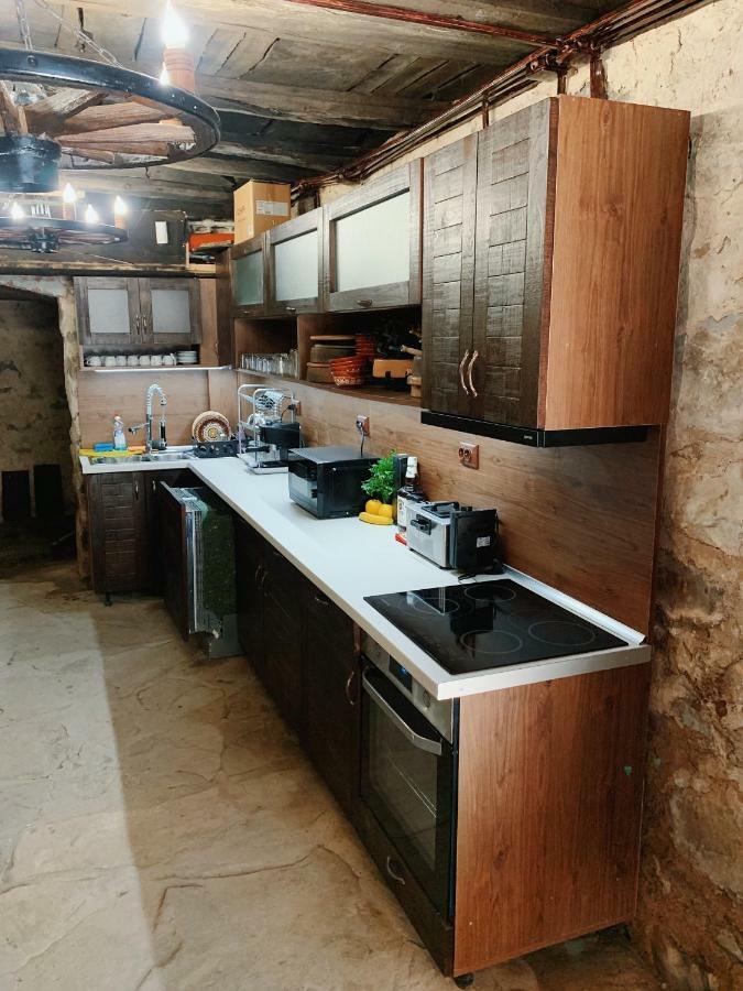 Карамановите Къщи Apriltsi  Luaran gambar