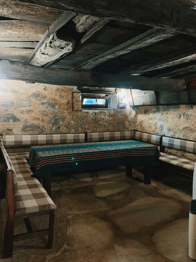 Карамановите Къщи Apriltsi  Luaran gambar